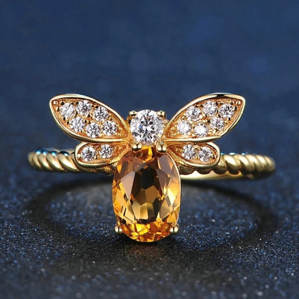 🐝 Elegant Honey Bee Exquisite Stunning Ring 🐝